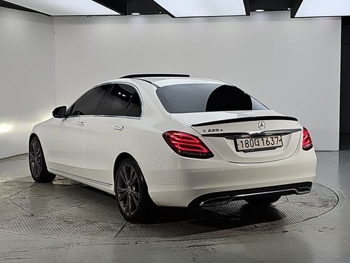 Mercedes-Benz C-Class C220 d Avantgarde — пробег 150 049 км — фото 3 из 5