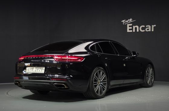 Porsche Panamera 3.0 AWD — пробег 89 422 км — фото 2 из 5