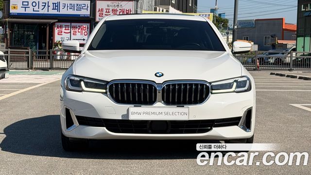 BMW 5-Series 520i Luxury — пробег 56 845 км — фото 3 из 5