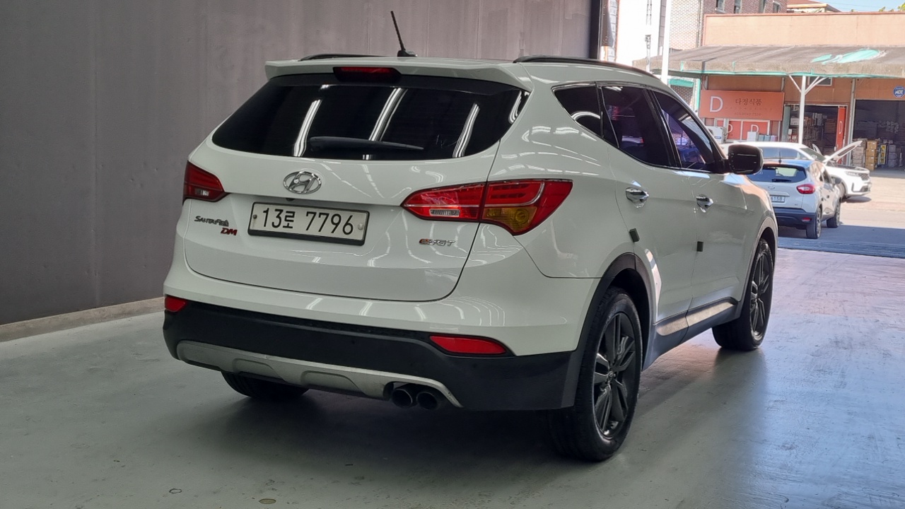 Hyundai Santafe Diesel(e-VGT) 2.0 2WD Exclusive Special — пробег 99 000 км — фото 2 из 5