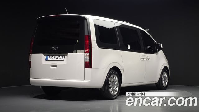 Hyundai Staria Tourer 11-Seater Modern — пробег 73 321 км — фото 2 из 5