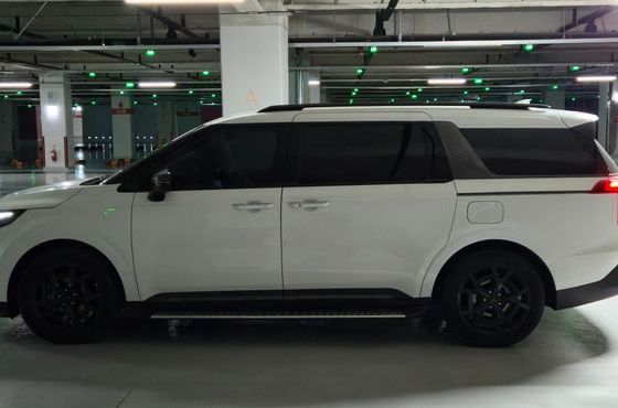 Kia Carnival Gasoline 7 Seater X Line — пробег 9 500 км — фото 3 из 5