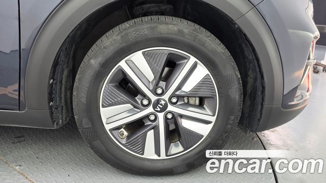Kia Niro 1.6 HEV Prestige — пробег 114 801 км — фото 5 из 5