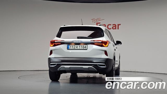 Kia Seltos из Кореи Encar