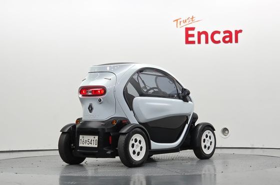 Renault (Samsung) Twizy Cargo(1-seater+Trunk) — пробег 35 726 км — фото 2 из 5