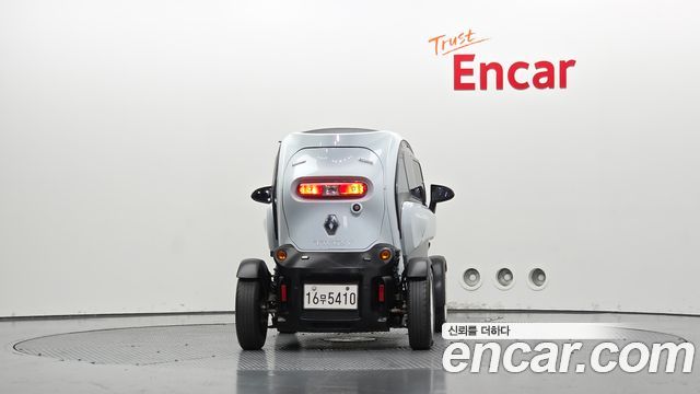 Renault (Samsung) Twizy Cargo(1-seater+Trunk) — пробег 35 726 км — фото 4 из 5