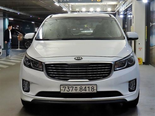Kia Carnival 11-seater Deluxe — пробег 195 612 км — фото 2 из 5