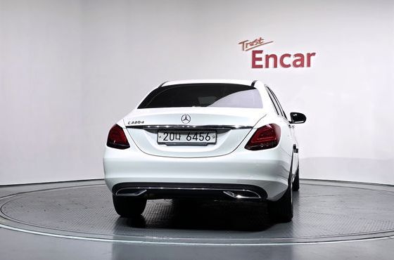 Mercedes-Benz C-Class C220 d Avantgarde — пробег 51 499 км — фото 4 из 5
