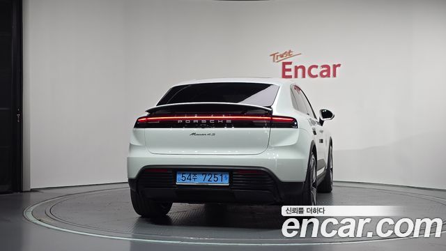 Porsche Macan 4S — пробег 17 644 км — фото 4 из 5