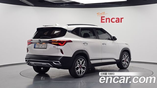 Kia Seltos из Кореи Encar