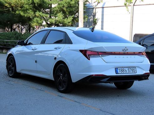 Hyundai AVANTE 1.6 Modern — пробег 113 785 км — фото 3 из 5