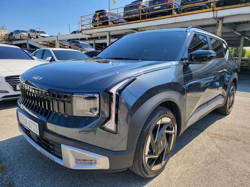 Kia Seltos HEV 1.6 2WD Signature — пробег 4 230 км — фото 1 из 5