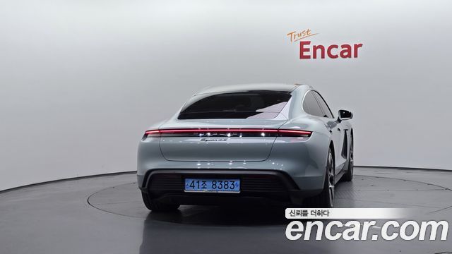 Porsche Taycan из Кореи Encar