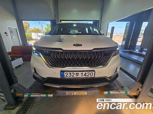 Kia Carnival Diesel 9-Seater Noblesse — пробег 255 602 км — фото 1 из 3