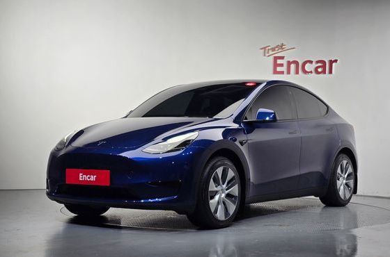 Tesla Model Y RWD — пробег 23 180 км — фото 1 из 5