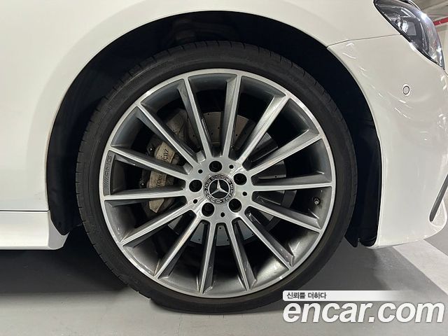 Mercedes-Benz E-Class из Кореи Encar