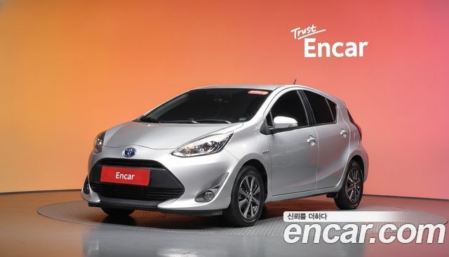 Toyota Prius 1.5 — пробег 92 700 км — фото 1 из 5