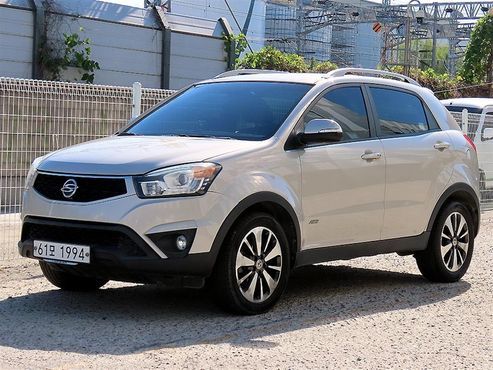 Ssangyong KORANDO 2.0 CVT 4WD Deluxe — пробег 135 768 км — фото 2 из 5