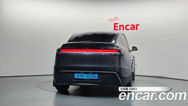 Tesla Model Y Premium RWD — пробег 8 843 км — фото 4 из 5
