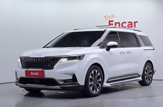 Kia Carnival Gasoline 7-Seater Signature — пробег 68 904 км — фото 1 из 5