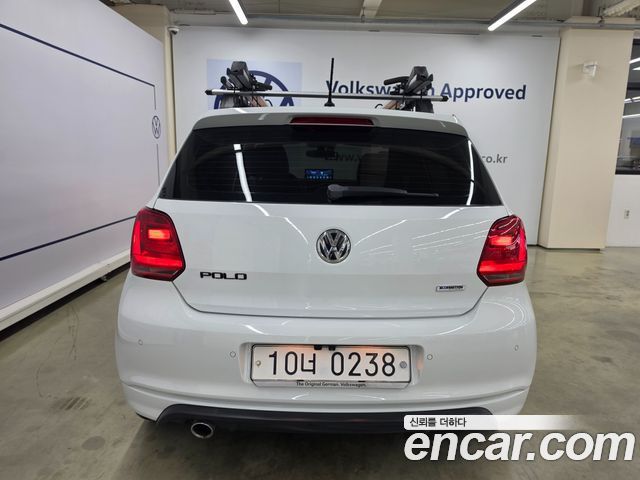 Volkswagen Polo 1.4 TDI R-Line 5th — пробег 99 401 км — фото 4 из 5
