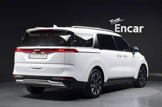 Kia Carnival Diesel 9-Seater Signature — пробег 56 791 км — фото 2 из 5