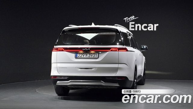 Kia Carnival Diesel 9-Seater Signature — пробег 56 791 км — фото 4 из 5