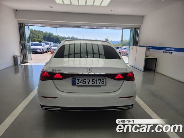 Mercedes-Benz E-Class из Кореи Encar