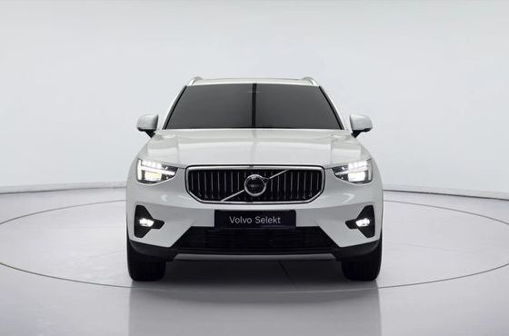 Volvo XC40 B4 Ultra Bright — пробег 5 622 км — фото 2 из 5