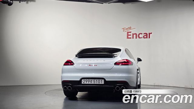 Porsche Panamera 3.6 AWD 970 — пробег 190 060 км — фото 4 из 5