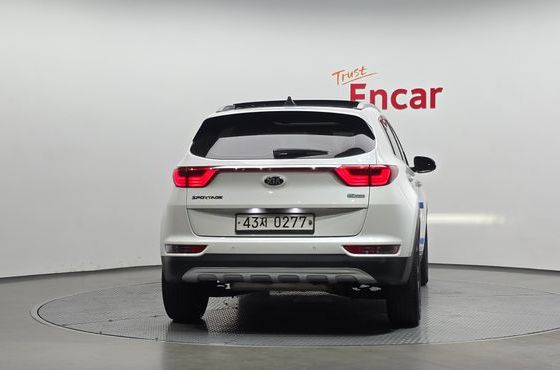 Kia Sportage Diesel 1.7 2wd Noblesse — пробег 204 062 км — фото 4 из 5