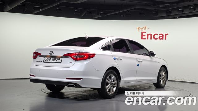 Hyundai Sonata LPI Smart — пробег 259 818 км — фото 2 из 5