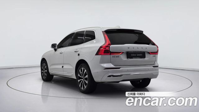 Volvo XC60 B5 Ultimate Bright — пробег 76 783 км — фото 4 из 5