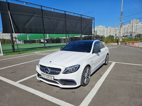 Mercedes-Benz C-Class C63 AMG — пробег 63 800 км — фото 1 из 5