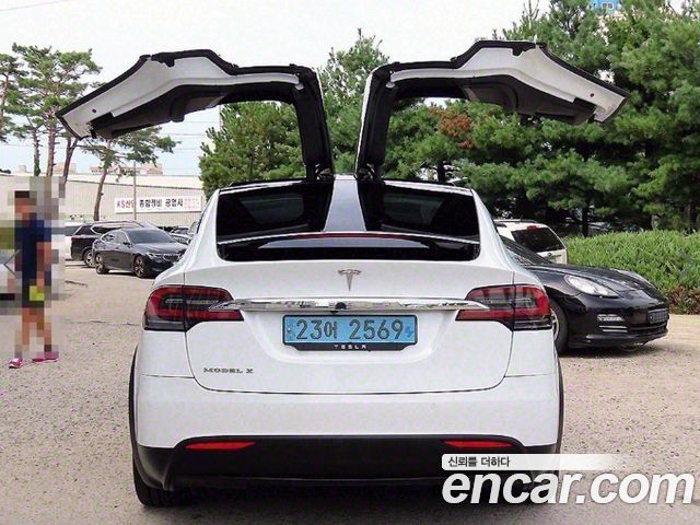 Tesla Model X 100D — пробег 240 623 км — фото 4 из 5