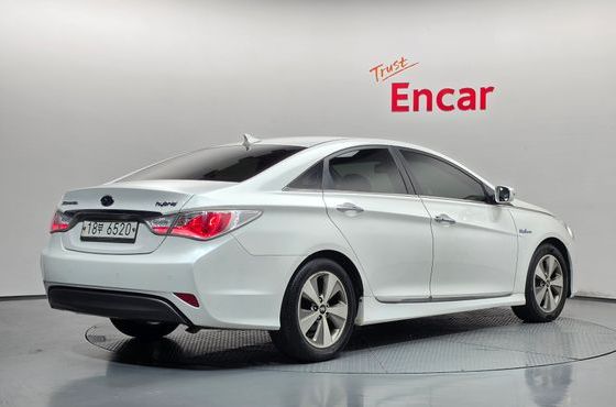 Hyundai Sonata 2.0 Royal — пробег 224 817 км — фото 2 из 5