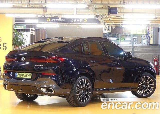 BMW X6 xDrive40i M Sport — пробег 13 000 км — фото 2 из 5
