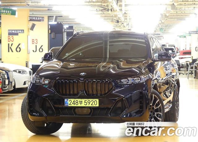 BMW X6 xDrive40i M Sport — пробег 13 000 км — фото 3 из 5