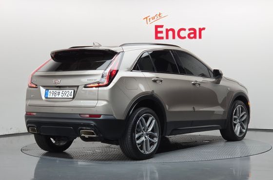 Cadillac XT4 2.0 Sport AWD — пробег 38 735 км — фото 2 из 5