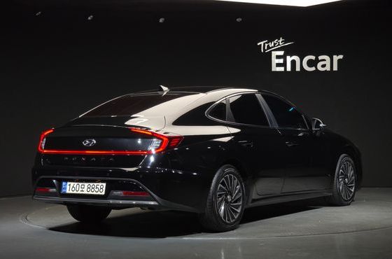 Hyundai Sonata Premium Plus — пробег 80 832 км — фото 2 из 5