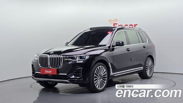 BMW X7 xDrive 40i Design Pure Excellence 7-Seater — пробег 41 210 км — фото 1 из 5