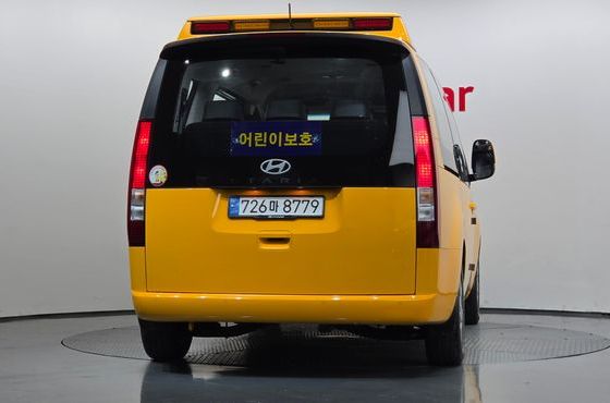 Hyundai Staria L3.5 Kinder Safety Car 11-Seater — пробег 40 673 км — фото 4 из 5