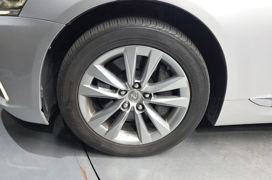Lexus LS AWD XF40 — пробег 85 996 км — фото 5 из 5