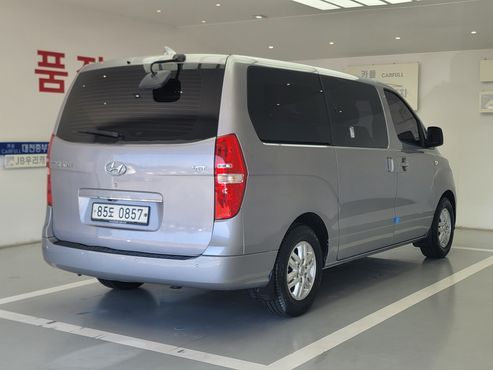 Hyundai Starex Van 5-Seater Modern — пробег 73 700 км — фото 2 из 5