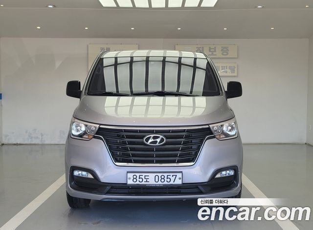 Hyundai Starex Van 5-Seater Modern — пробег 73 700 км — фото 3 из 5