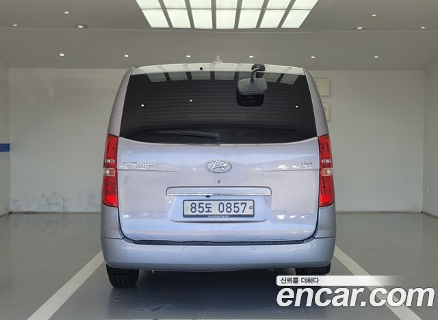 Hyundai Starex Van 5-Seater Modern — пробег 73 700 км — фото 4 из 5