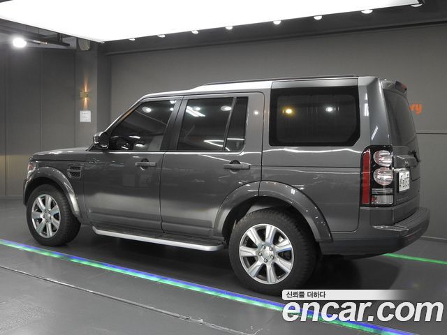 Land Rover Discovery 3.0 SDV6 SE — пробег 174 320 км — фото 2 из 5