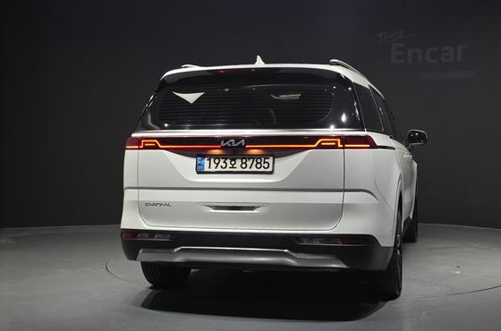 Kia Carnival Diesel 7-Seater Signature — пробег 127 893 км — фото 4 из 5