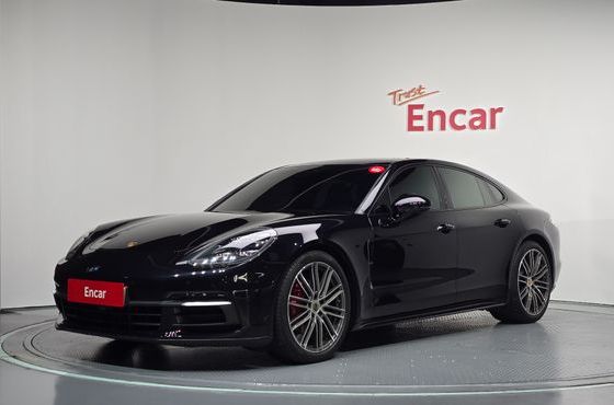 Porsche Panamera 3.0 AWD — пробег 125 531 км — фото 1 из 5