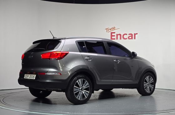 Kia Sportage Diesel 2WD Prestige — пробег 170 870 км — фото 2 из 5